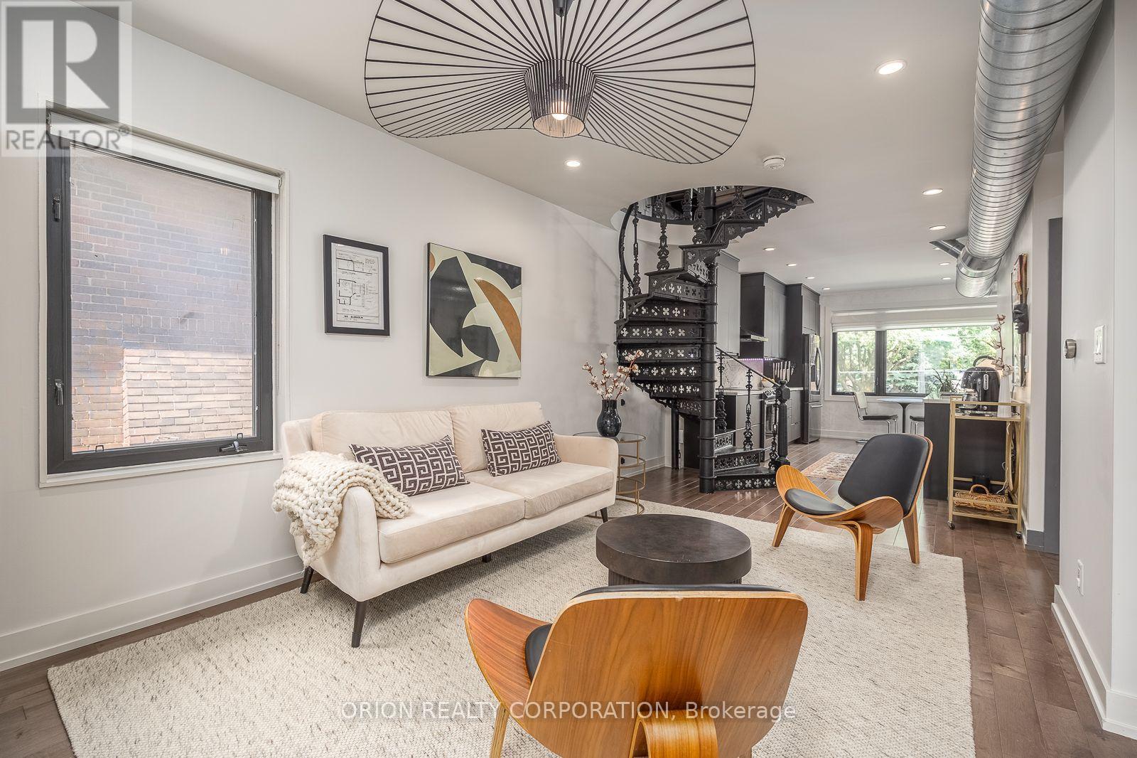 185 Glenholme Avenue, Toronto, Ontario  M6E 3C5 - Photo 6 - C13867018