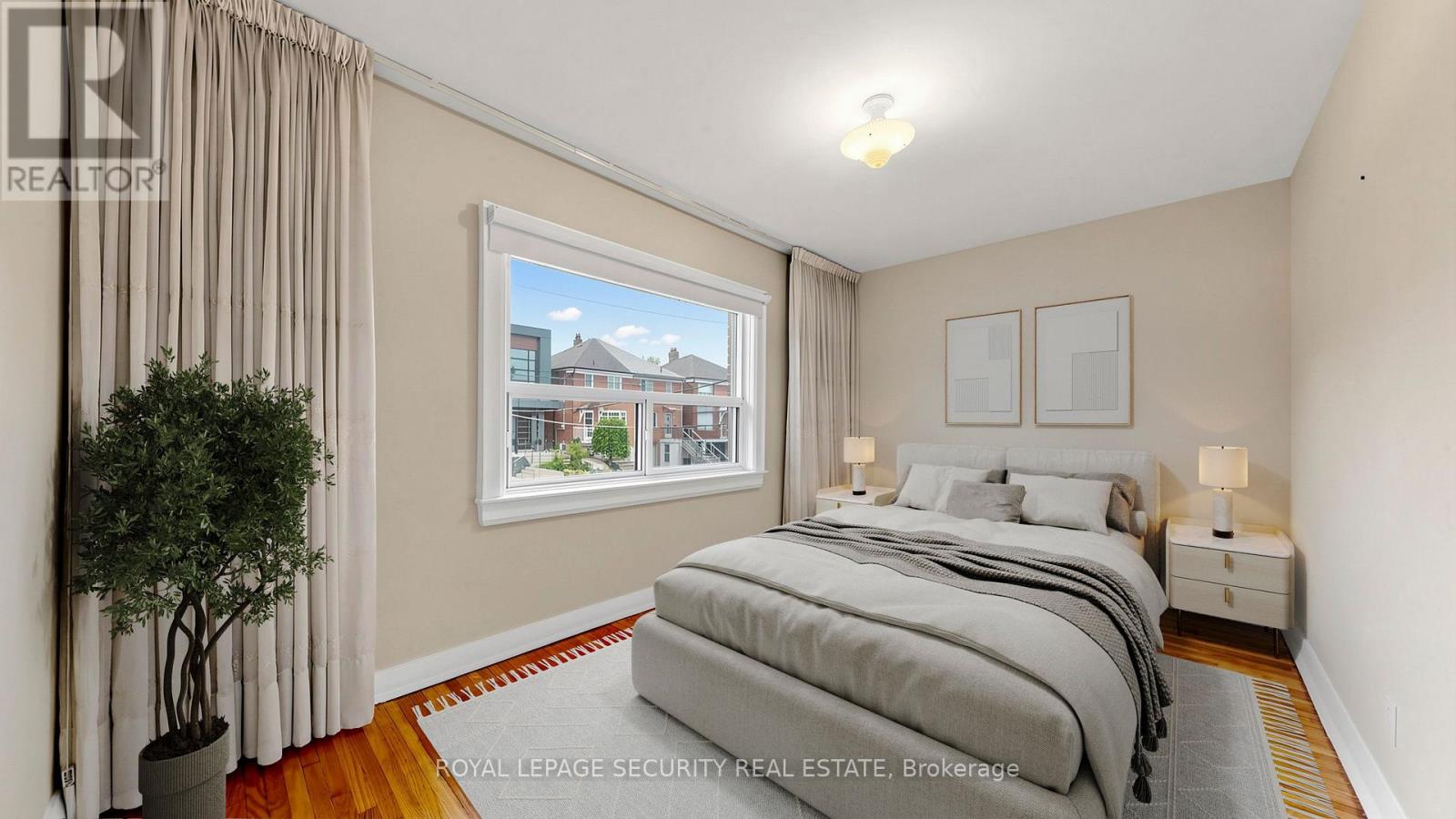 137 Robina Avenue, Toronto, Ontario  M6C 3Y8 - Photo 15 - C13867084