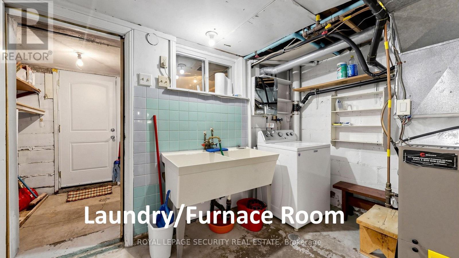 137 Robina Avenue, Toronto, Ontario  M6C 3Y8 - Photo 31 - C13867084