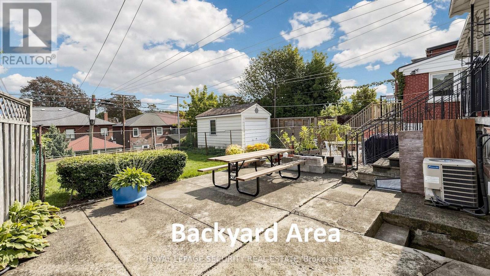 137 Robina Avenue, Toronto, Ontario  M6C 3Y8 - Photo 36 - C13867084