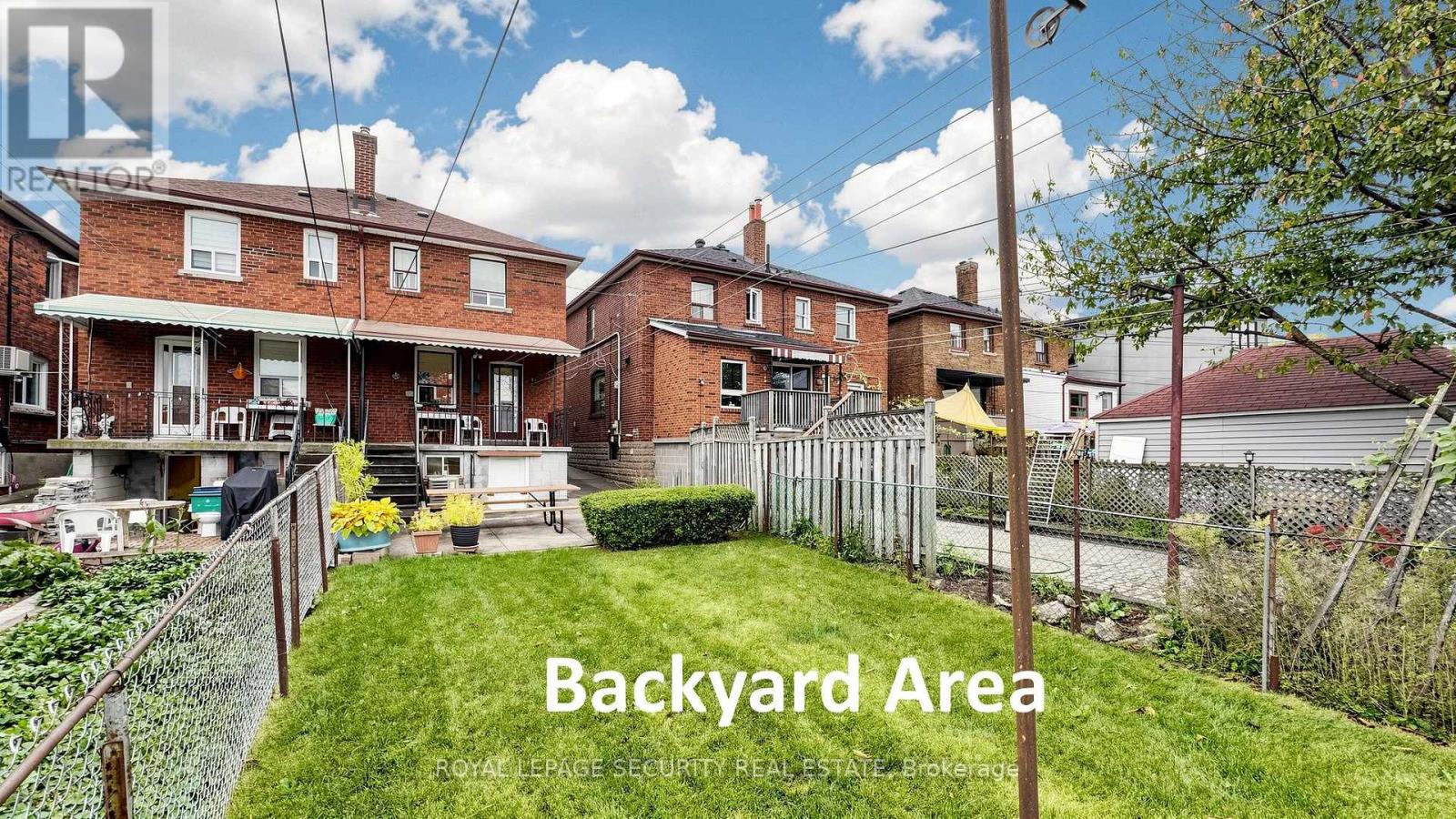 137 Robina Avenue, Toronto, Ontario  M6C 3Y8 - Photo 38 - C13867084
