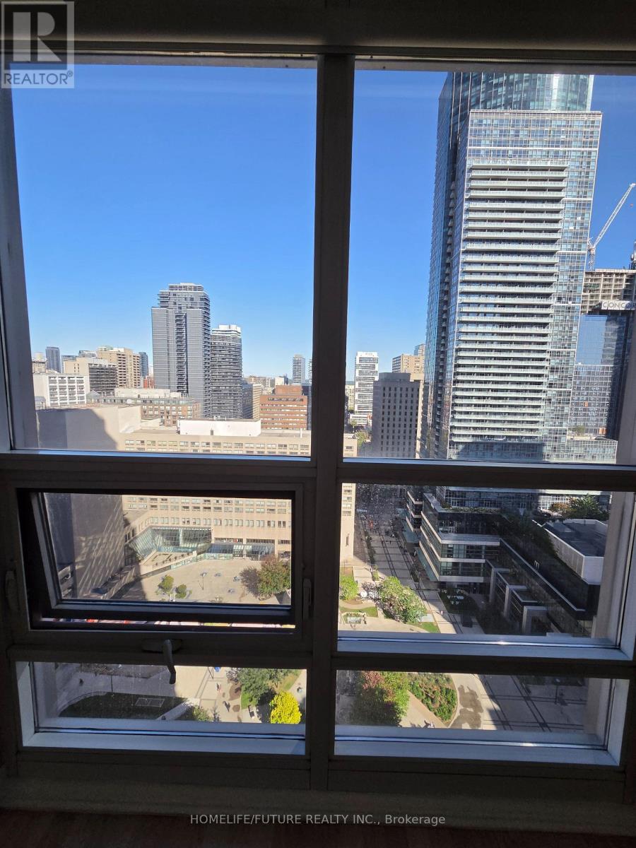2404 - 761 Bay Street, Toronto (Bay Street Corridor), Ontario  M5G 2R2 - Photo 11 - C13867126