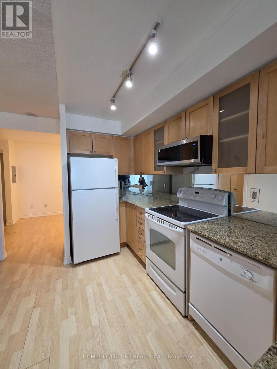 2404 - 761 Bay Street, Toronto (Bay Street Corridor), Ontario  M5G 2R2 - Photo 6 - C13867126