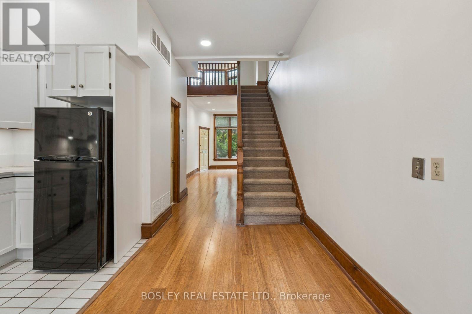 Main - 297 Sumach Street, Toronto (Cabbagetown-South St. James Town), Ontario  M5A 3K4 - Photo 11 - C13867136