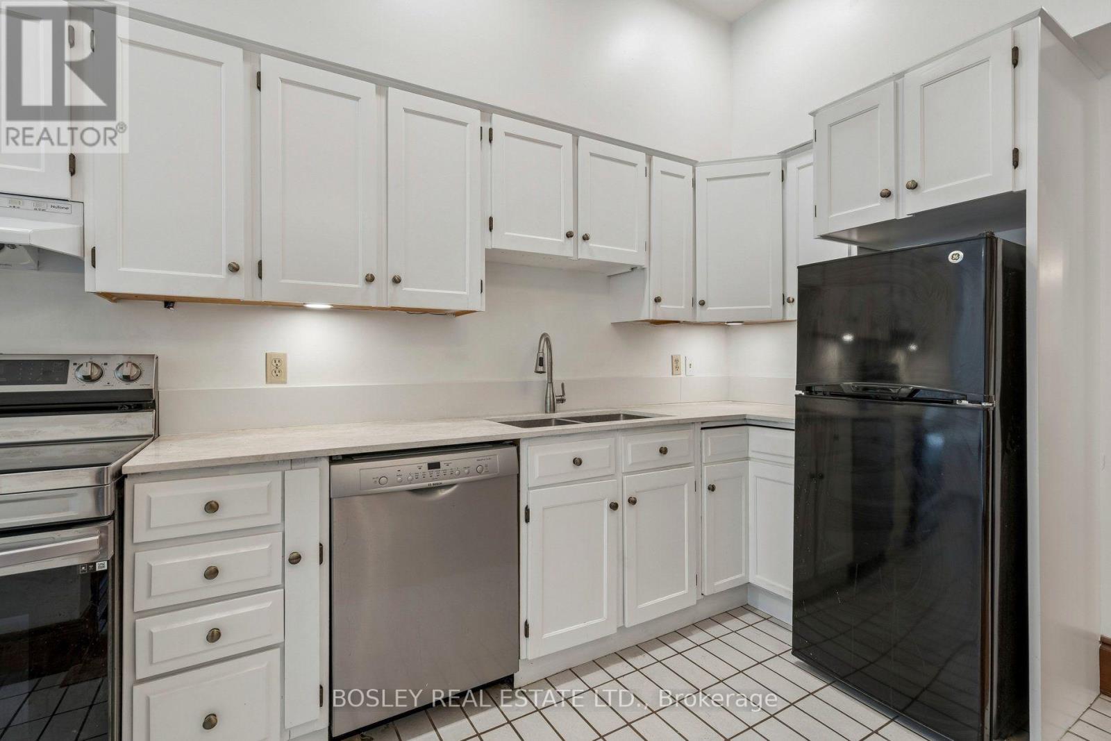 Main - 297 Sumach Street, Toronto (Cabbagetown-South St. James Town), Ontario  M5A 3K4 - Photo 15 - C13867136