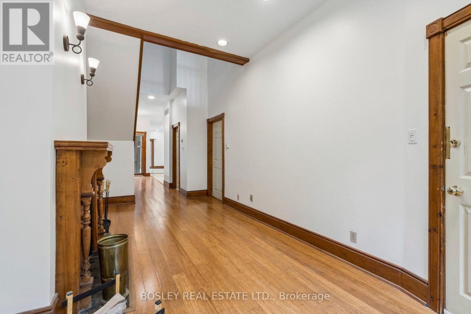Main - 297 Sumach Street, Toronto (Cabbagetown-South St. James Town), Ontario  M5A 3K4 - Photo 5 - C13867136