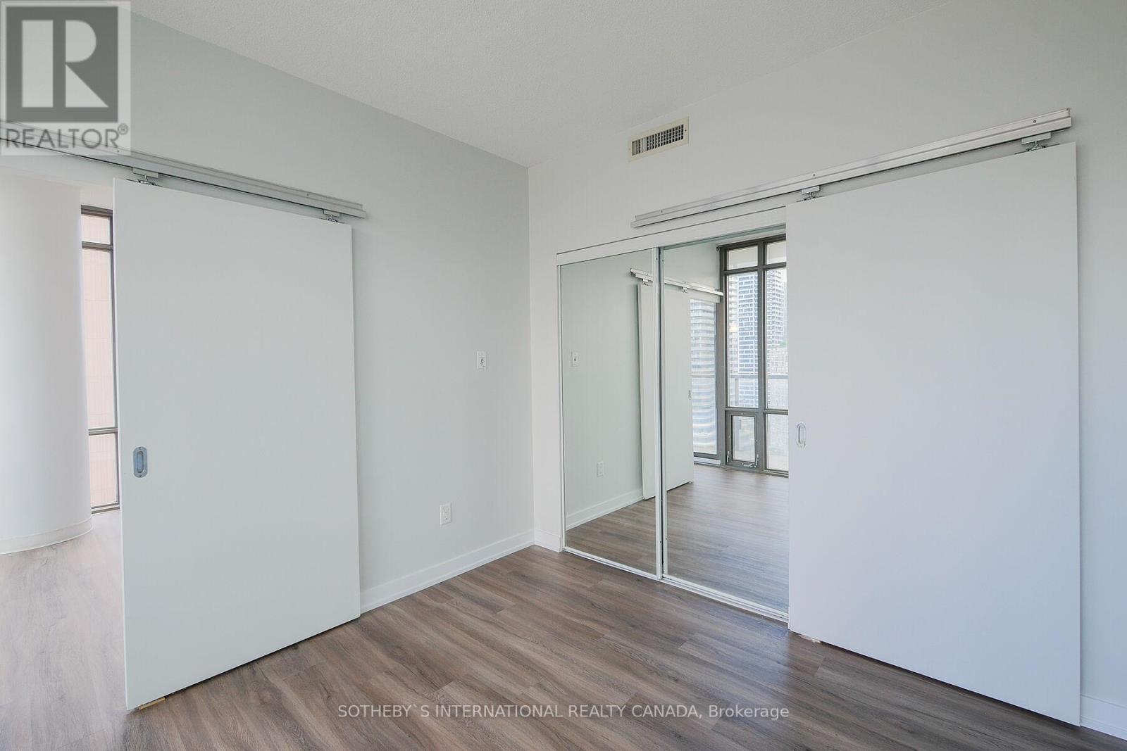 2107 - 37 Grosvenor Street, Toronto, Ontario  M4Y 3G5 - Photo 14 - C13867138