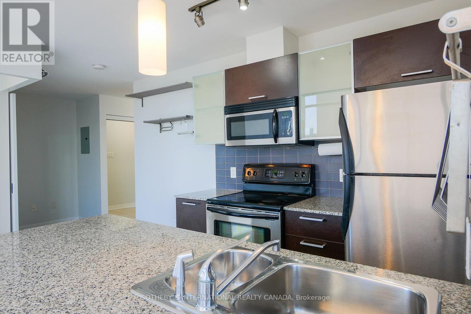2107 - 37 Grosvenor Street, Toronto, Ontario  M4Y 3G5 - Photo 4 - C13867138