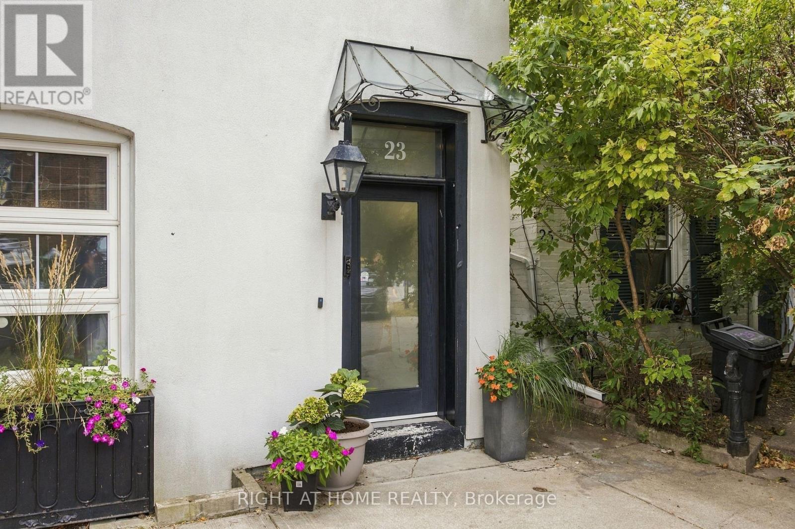 23 New Street, Toronto (Annex), Ontario  M5R 1P7 - Photo 2 - C13867218
