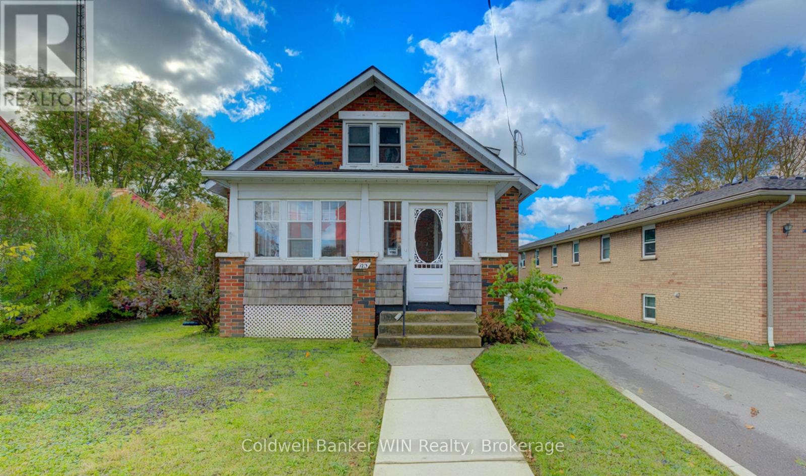 160 QUEEN STREET E, Wellington North, Ontario