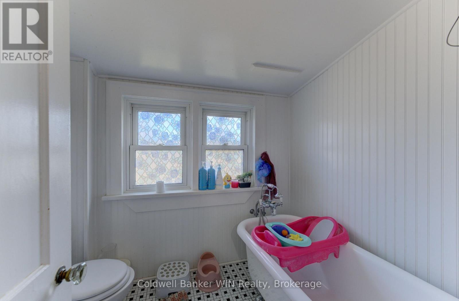 160 Queen Street E, Wellington North, Ontario  N0G 2L3 - Photo 17 - X13866978