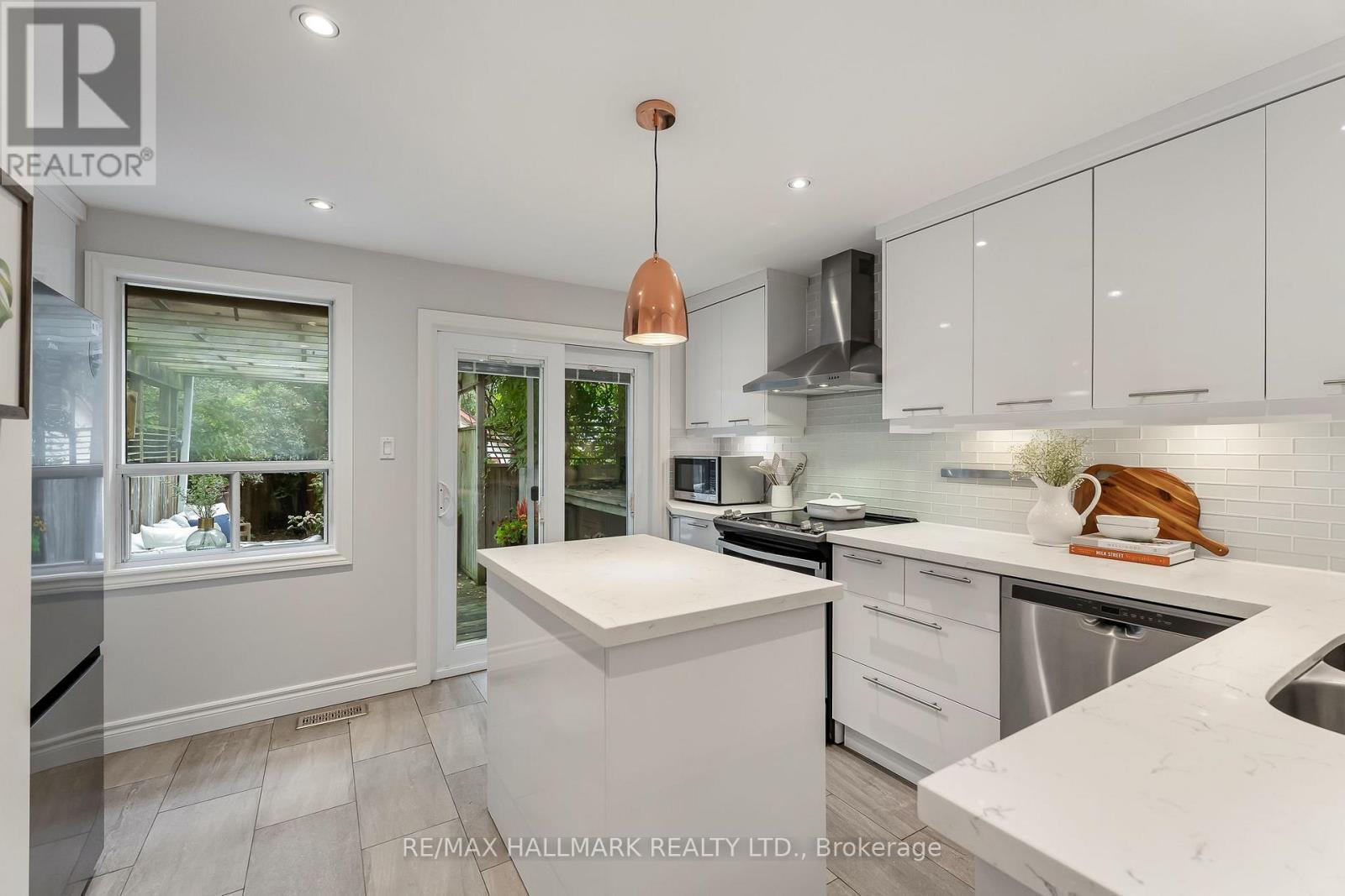 25 Northview Avenue, Toronto, Ontario  M1N 1V9 - Photo 13 - E13866968