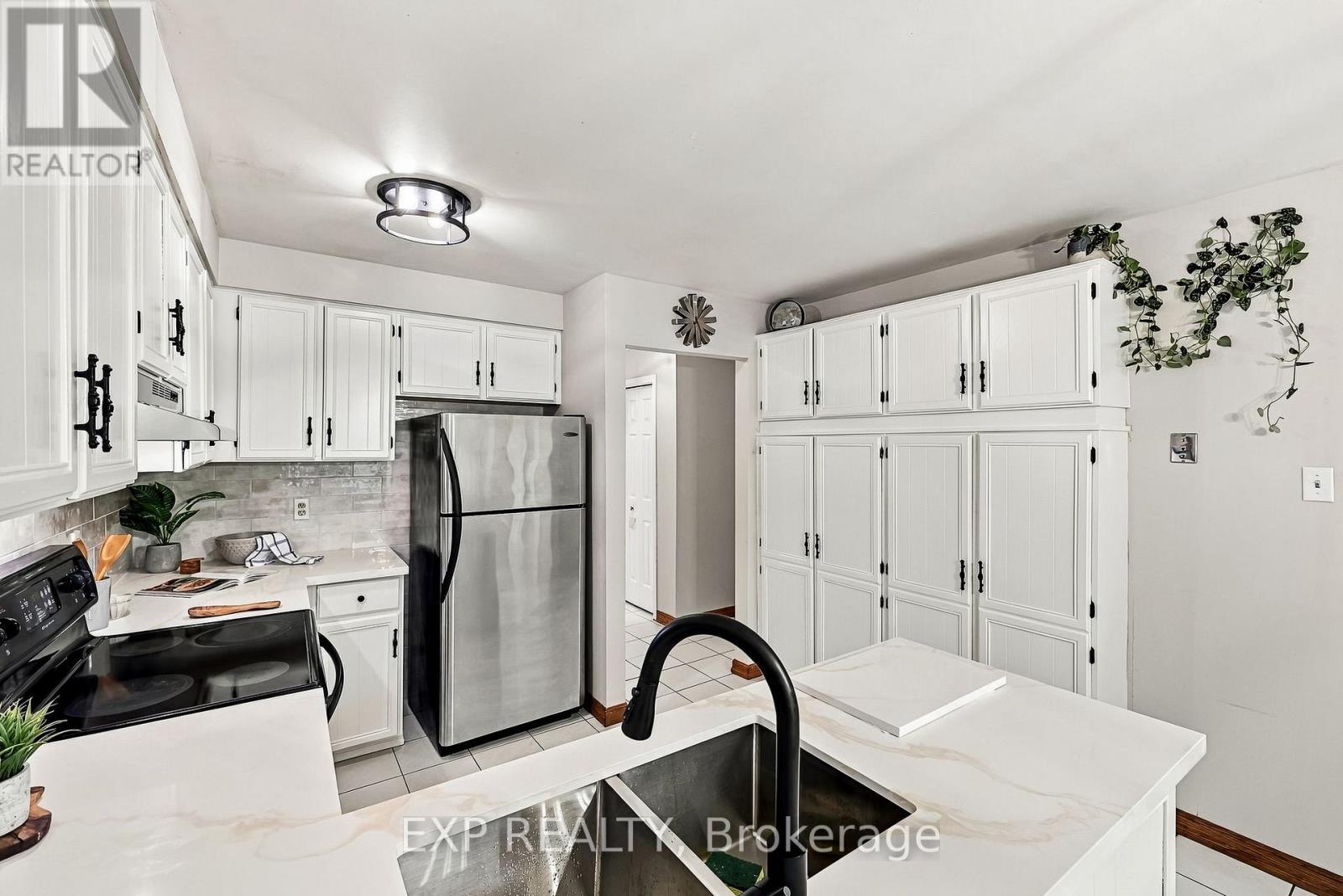 40 Orchard Park Drive, Clarington, Ontario  L1C 4E1 - Photo 17 - E13867010