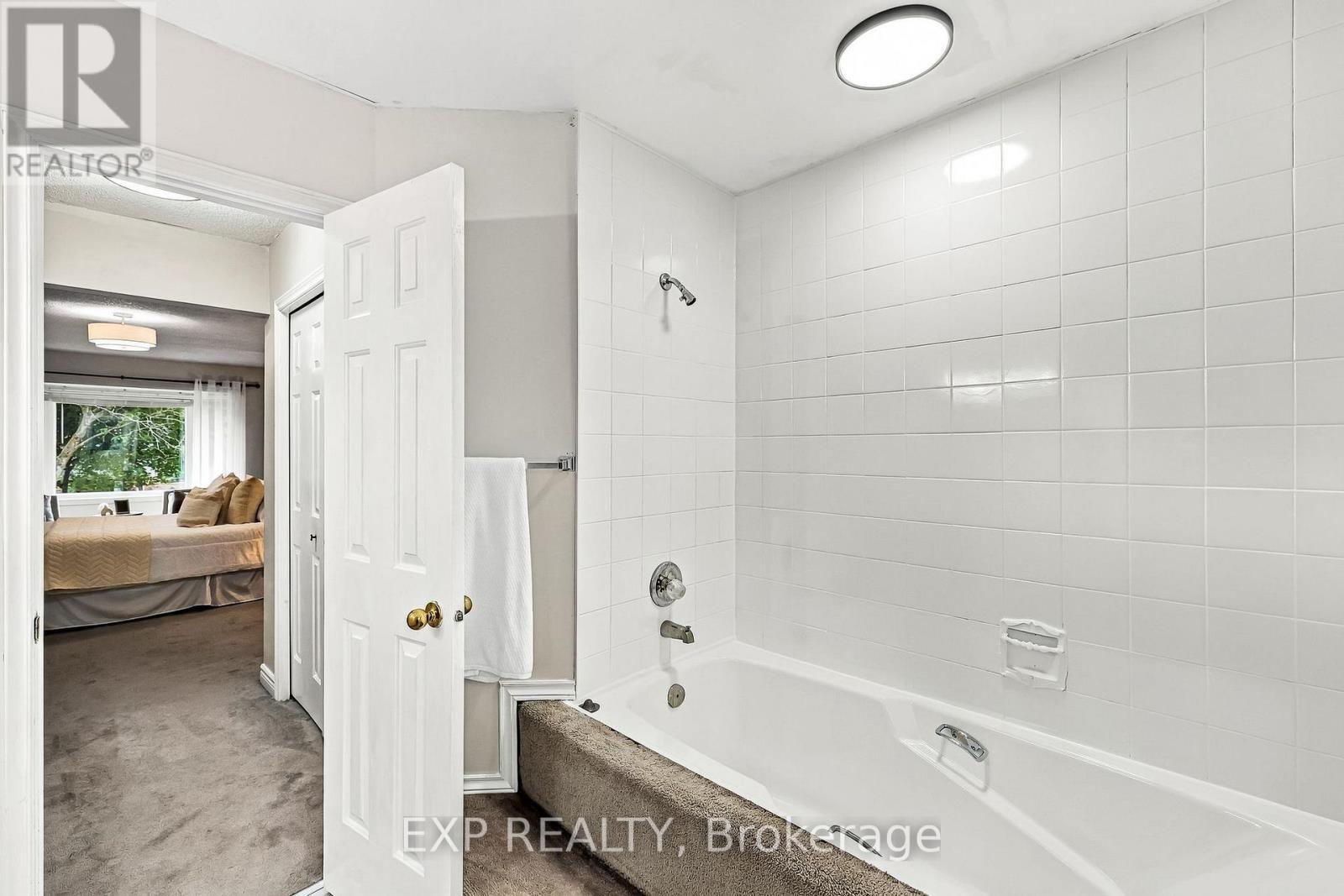40 Orchard Park Drive, Clarington, Ontario  L1C 4E1 - Photo 35 - E13867010