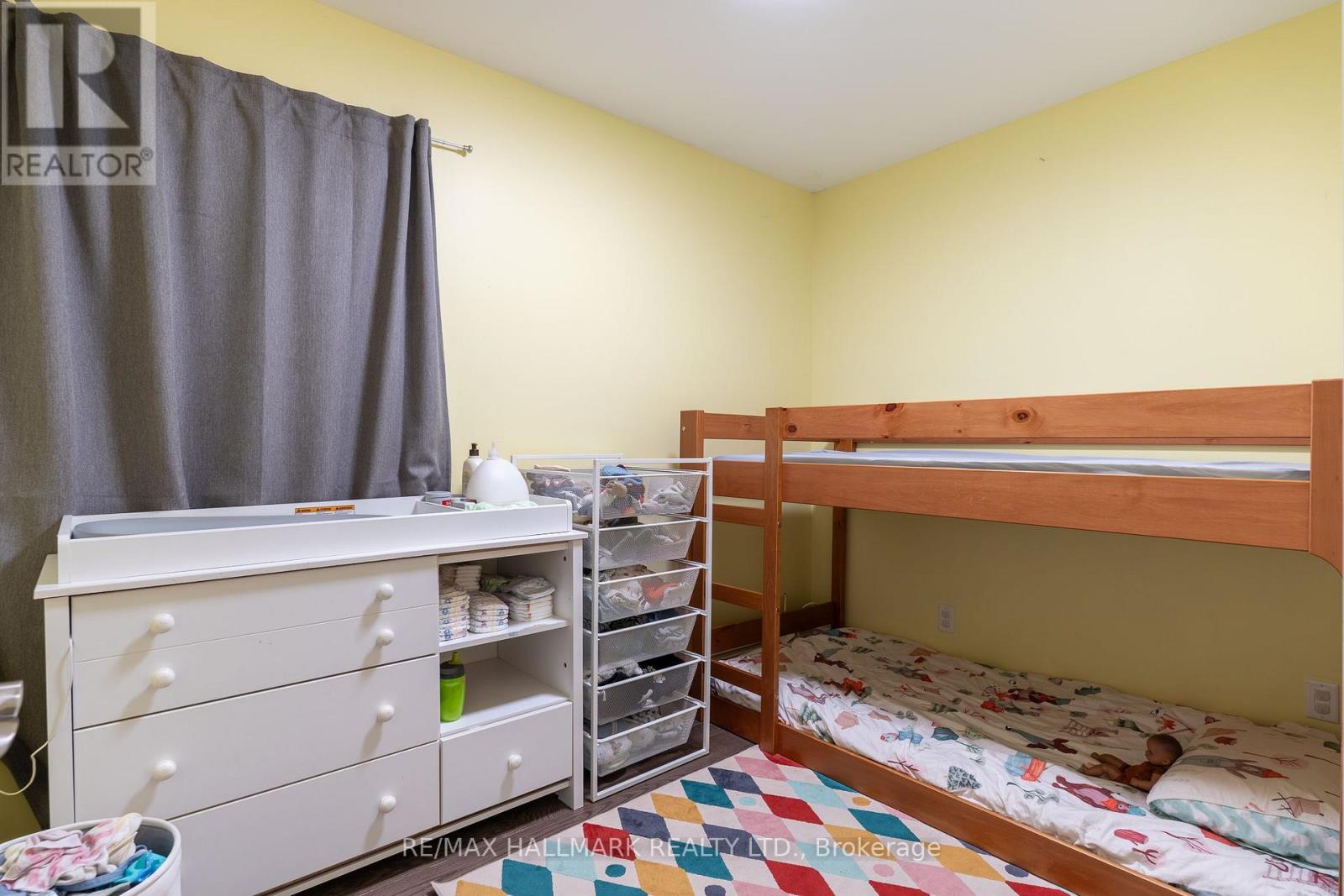 122 Holborne Avenue, Toronto, Ontario  M4C 2R4 - Photo 18 - E13867088