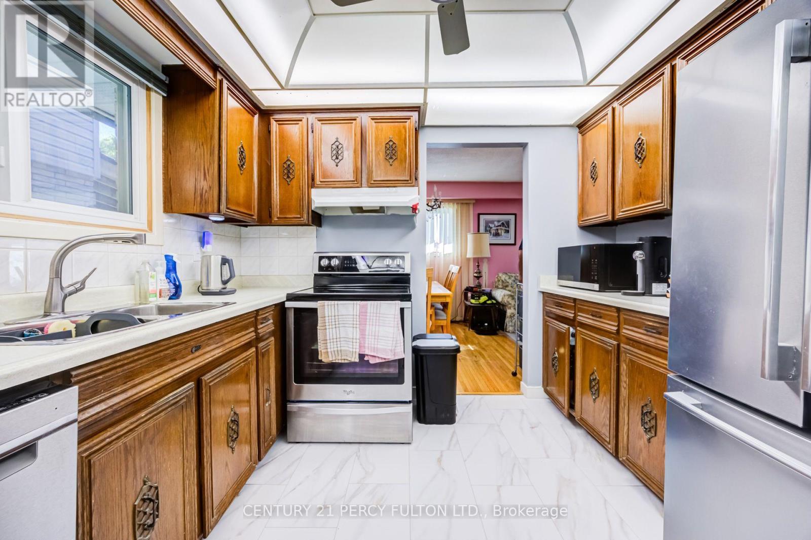 705 Edgewood Road, Pickering, Ontario  L1V 2Z5 - Photo 12 - E13867112