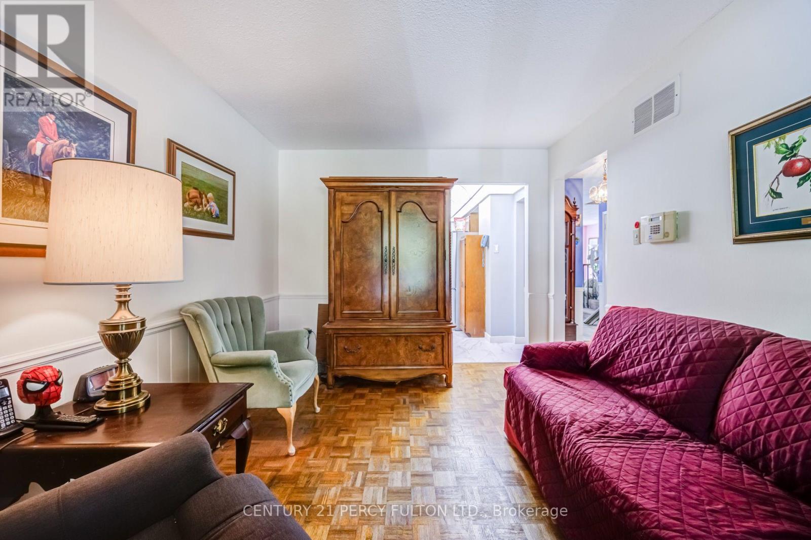 705 Edgewood Road, Pickering, Ontario  L1V 2Z5 - Photo 7 - E13867112
