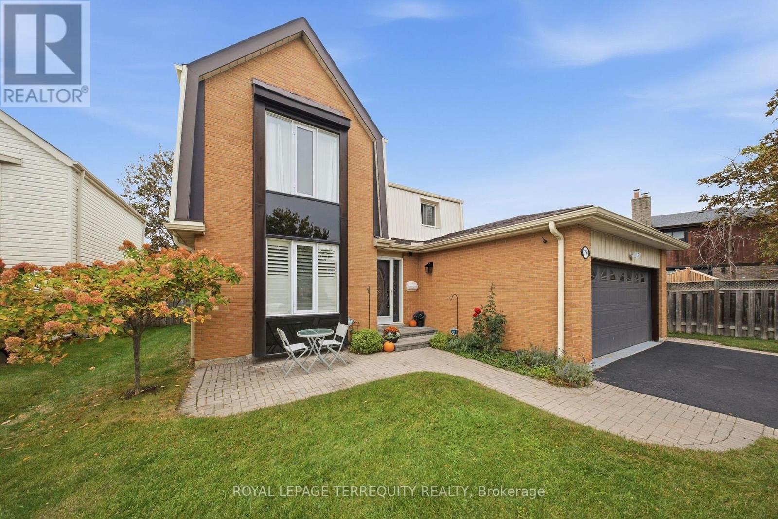 1794 Meadowview Avenue, Pickering, Ontario  L1V 3G8 - Photo 4 - E13867214