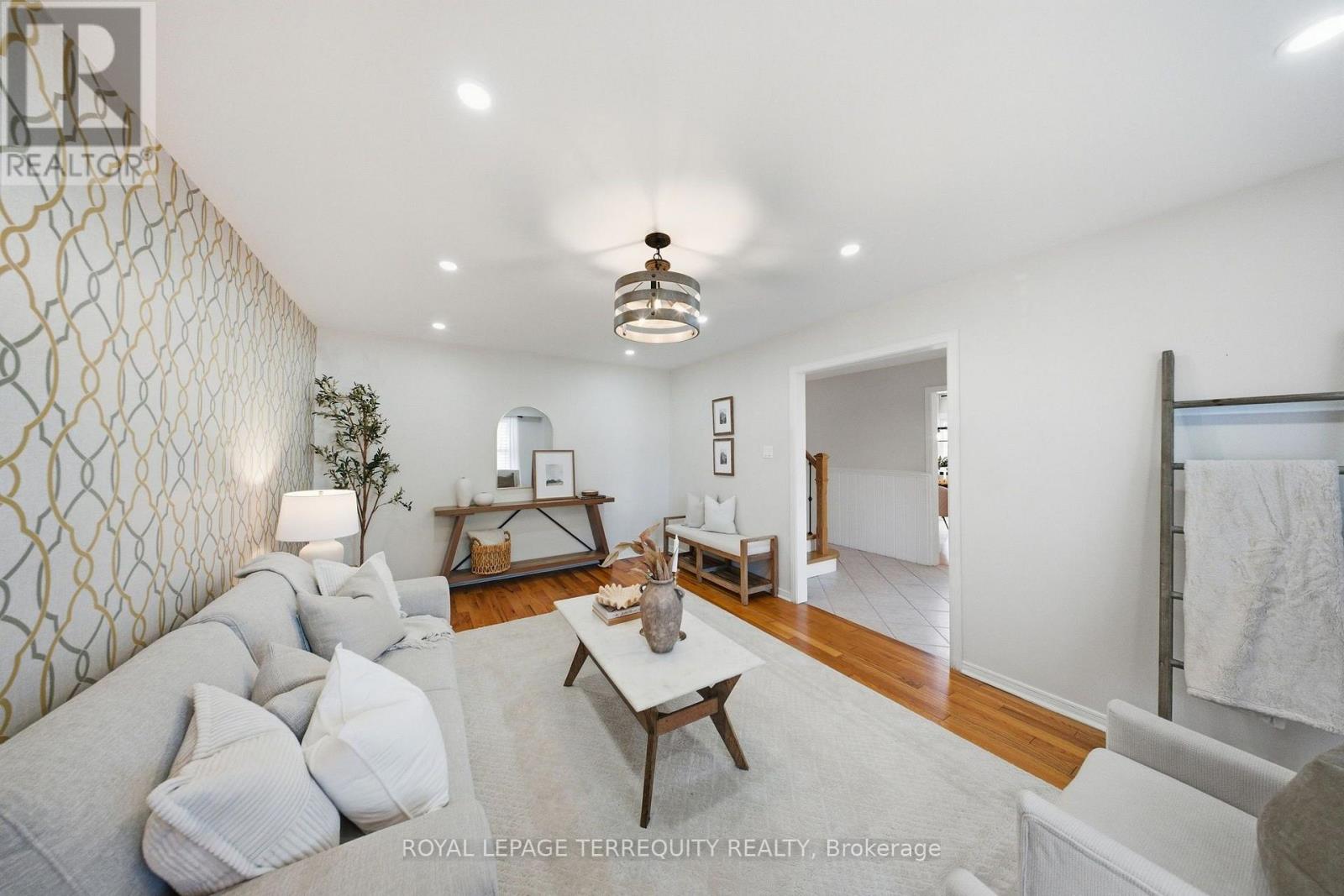 1794 Meadowview Avenue, Pickering, Ontario  L1V 3G8 - Photo 8 - E13867214