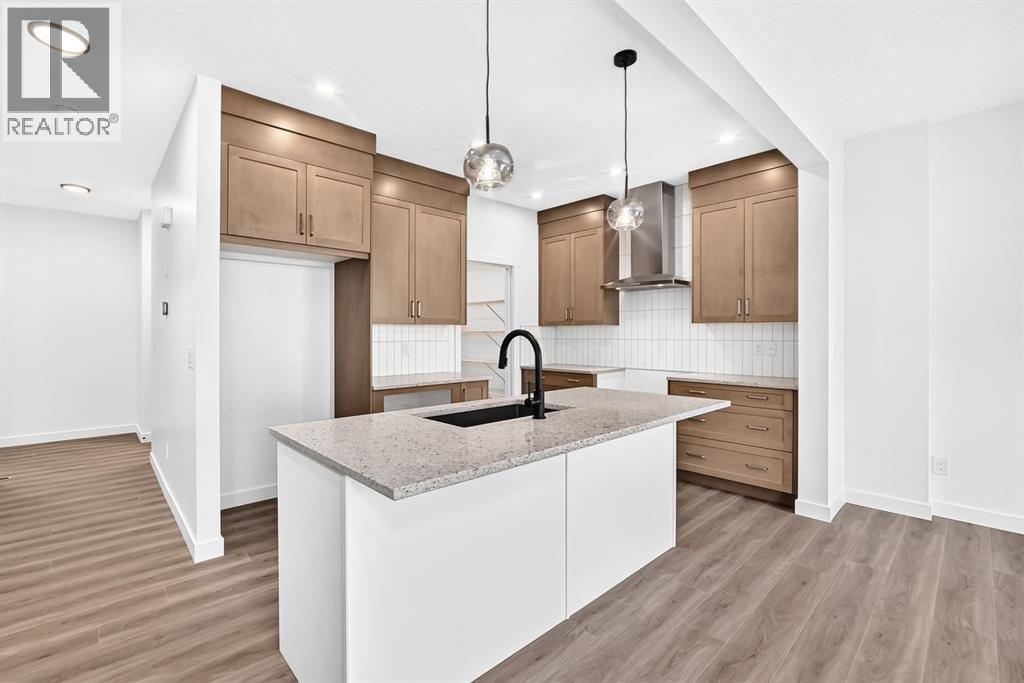 1359 Bayview Crescent SW, Airdrie, Alberta  T4B 5P1 - Photo 4 - A2349234