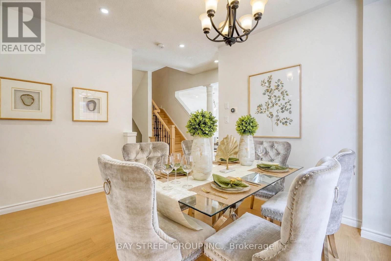 15 Fraserwood Road, Vaughan (Patterson), Ontario  L4J 9C5 - Photo 7 - N13867000