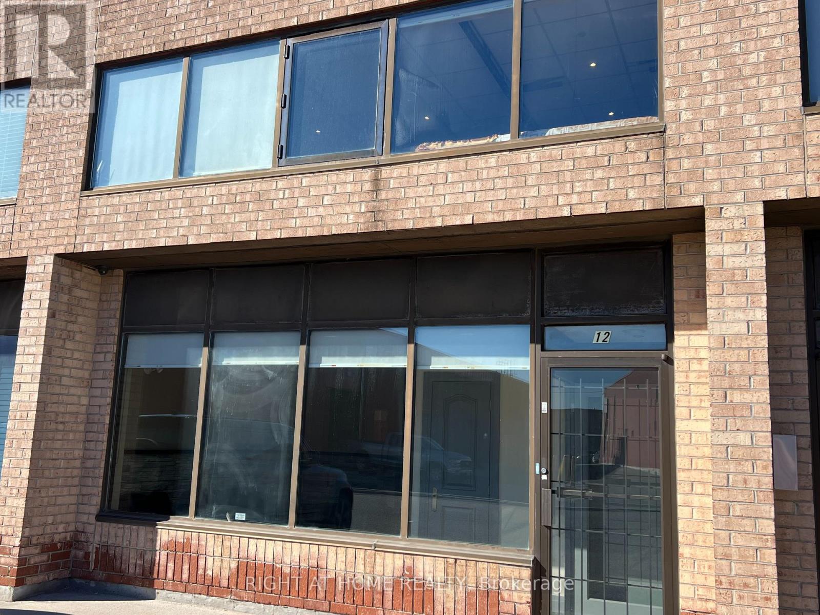 12 - 160 Cidermill Avenue, Vaughan, Ontario L4K 4K5 - Photo 1 - N13867184