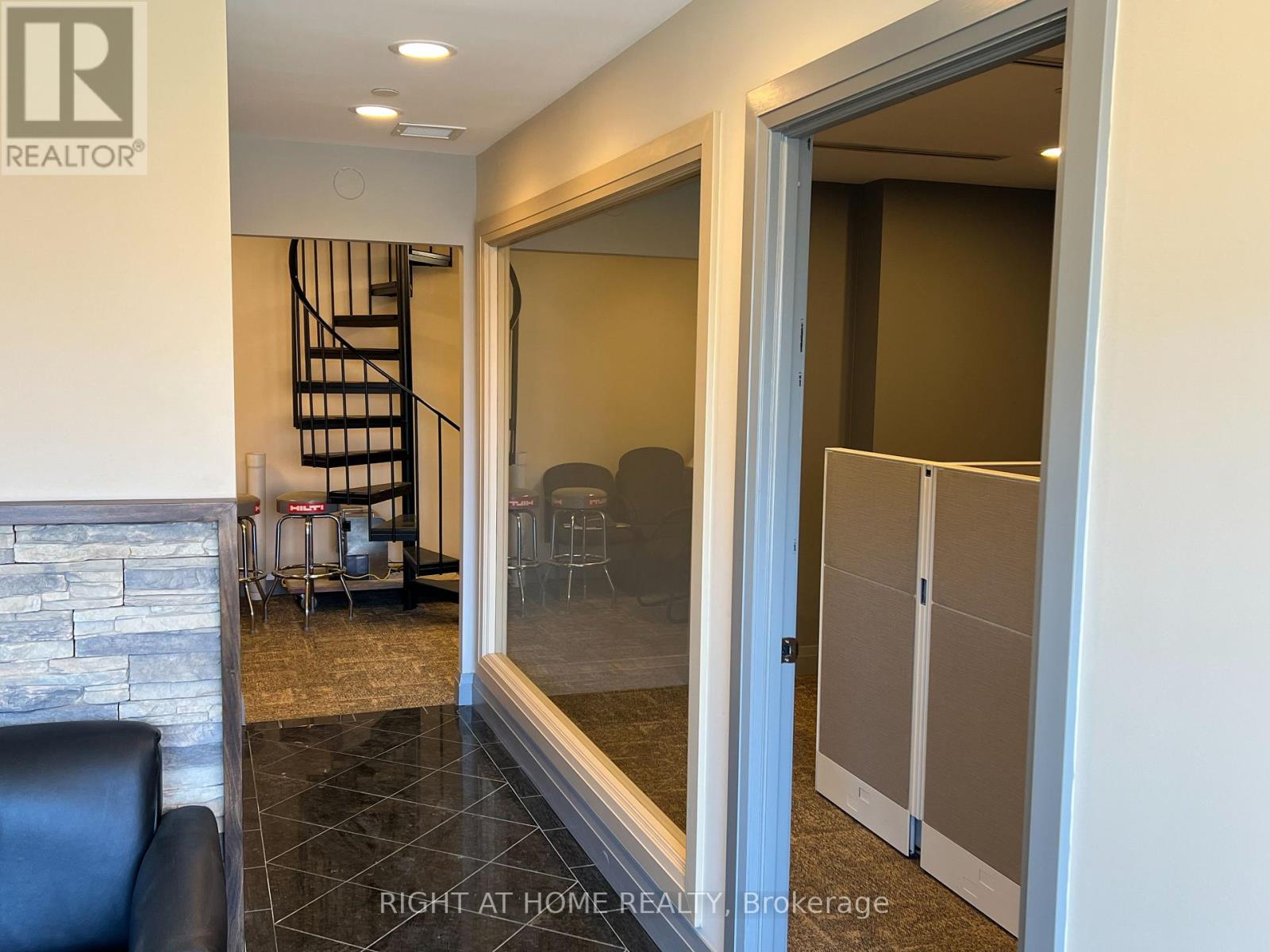 12 - 160 Cidermill Avenue, Vaughan, Ontario L4K 4K5 - Photo 5 - N13867184