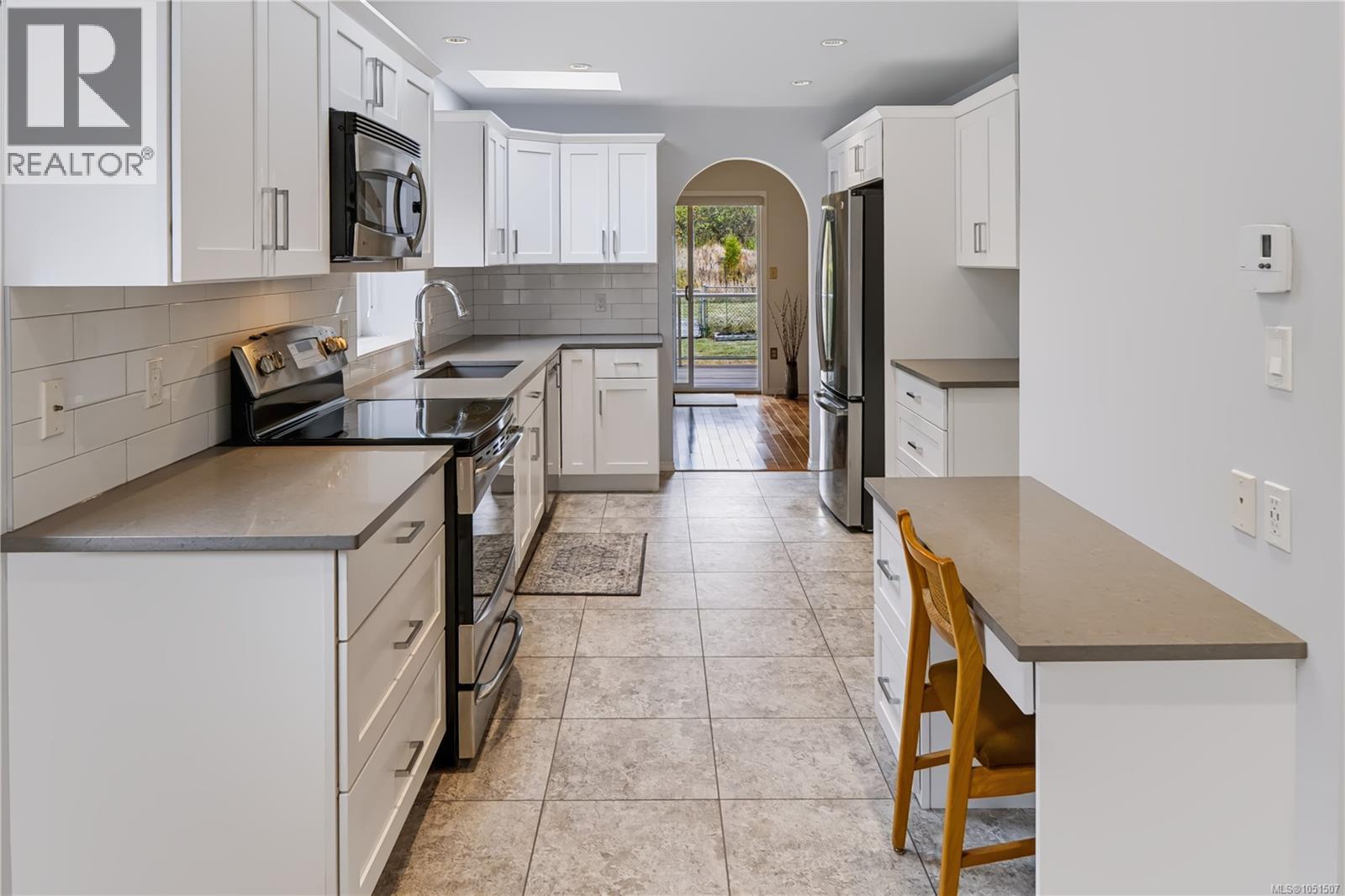 1309 Layritz Pl