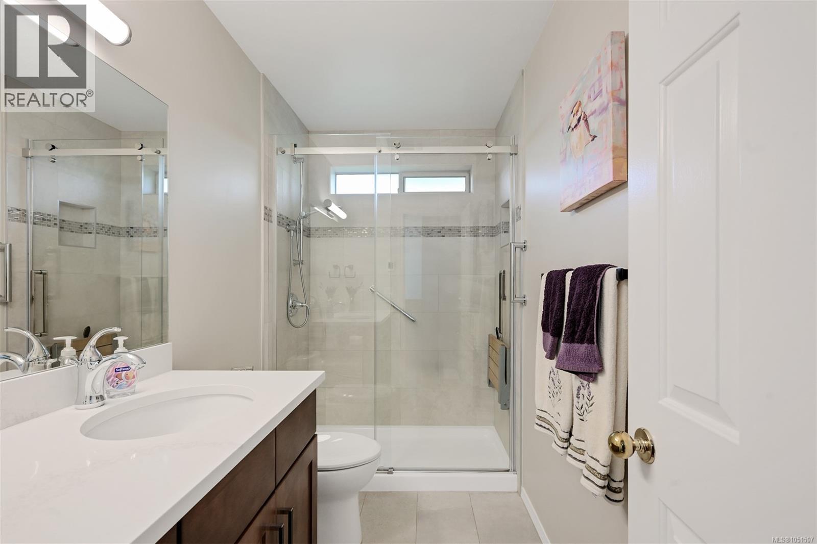 1309 Layritz Pl