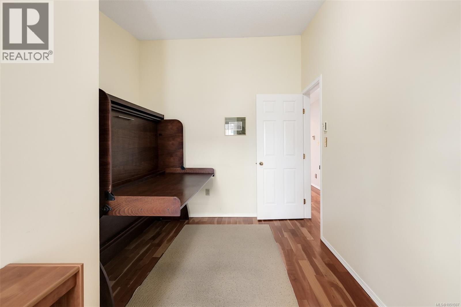 1309 Layritz Pl
