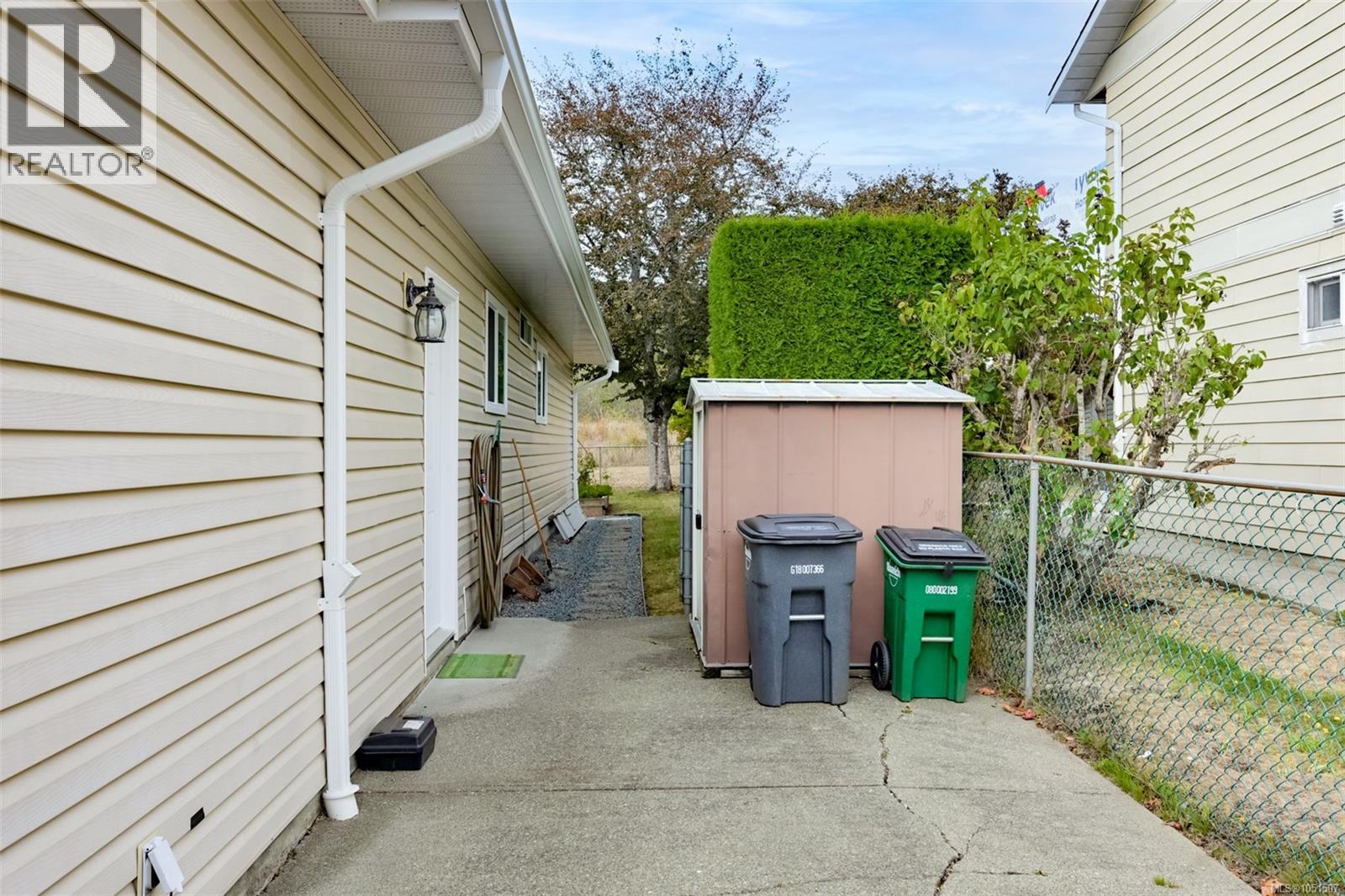 1309 Layritz Pl