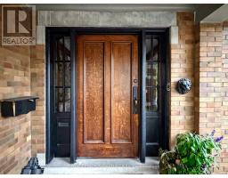 92 INGLEWOOD DRIVE, Toronto, Ontario