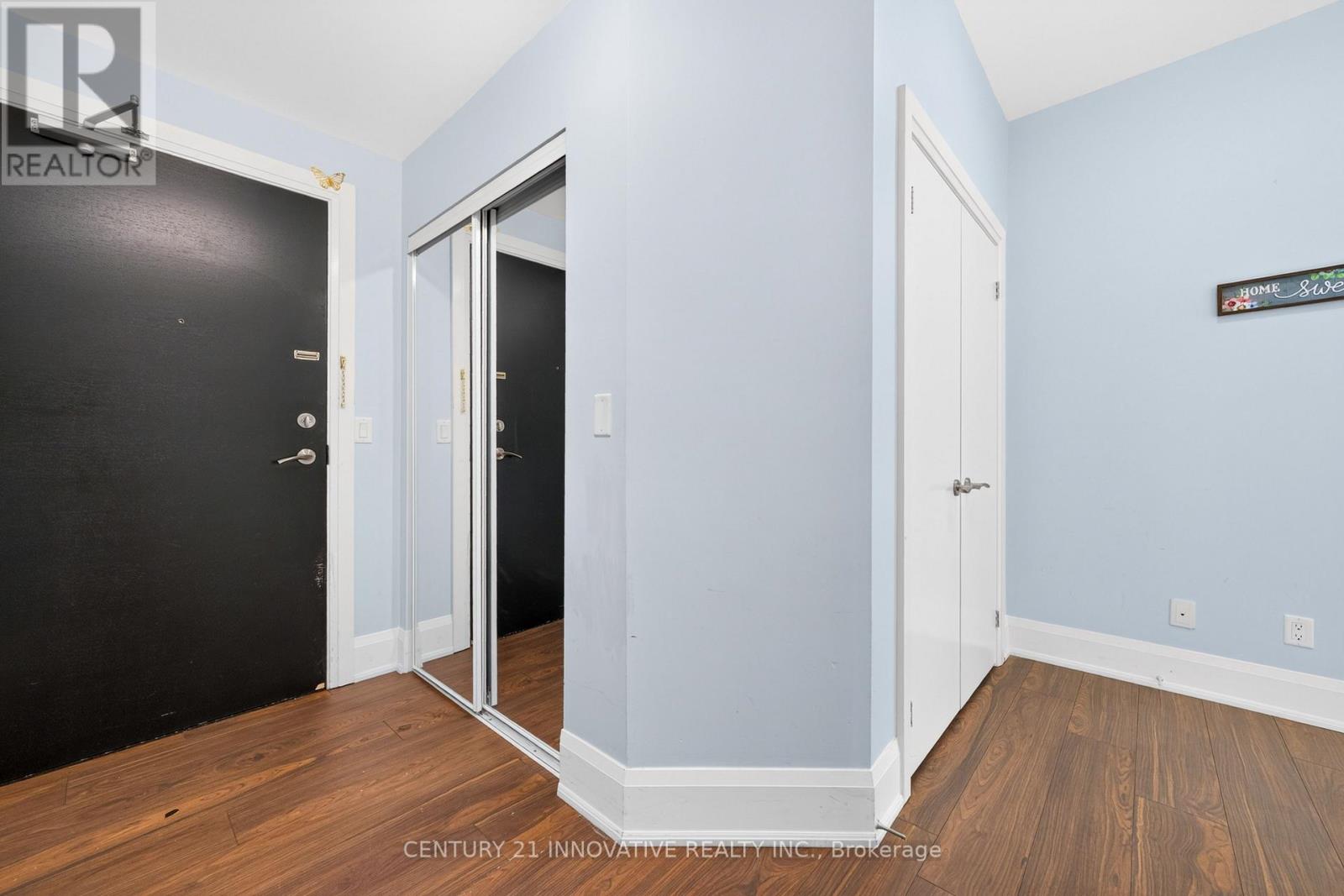 302 - 45 Yorkland Boulevard, Brampton, Ontario  L6P 4B4 - Photo 5 - W13866958