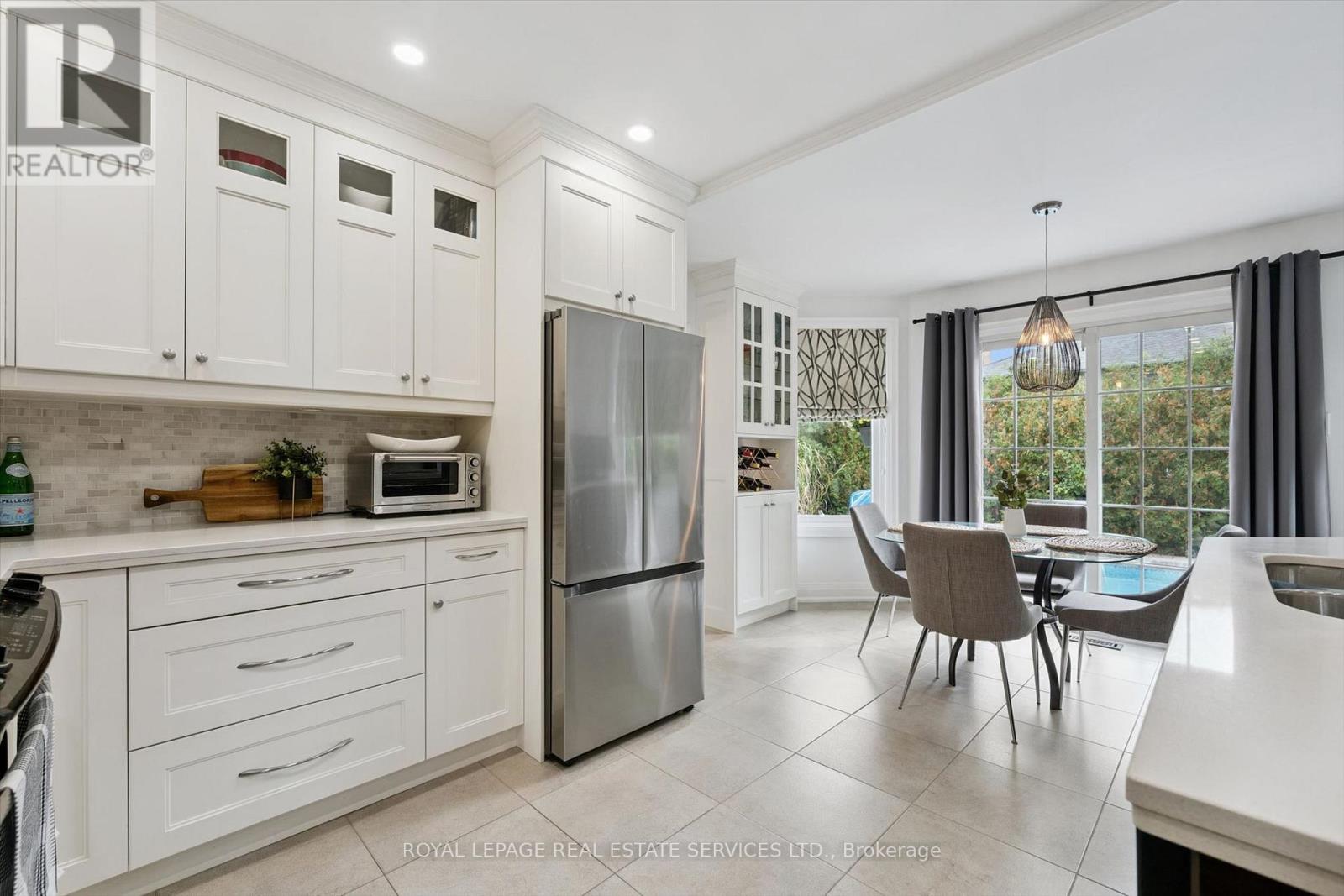360 River Oaks Boulevard W, Oakville, Ontario  L6H 5E7 - Photo 17 - W13867092