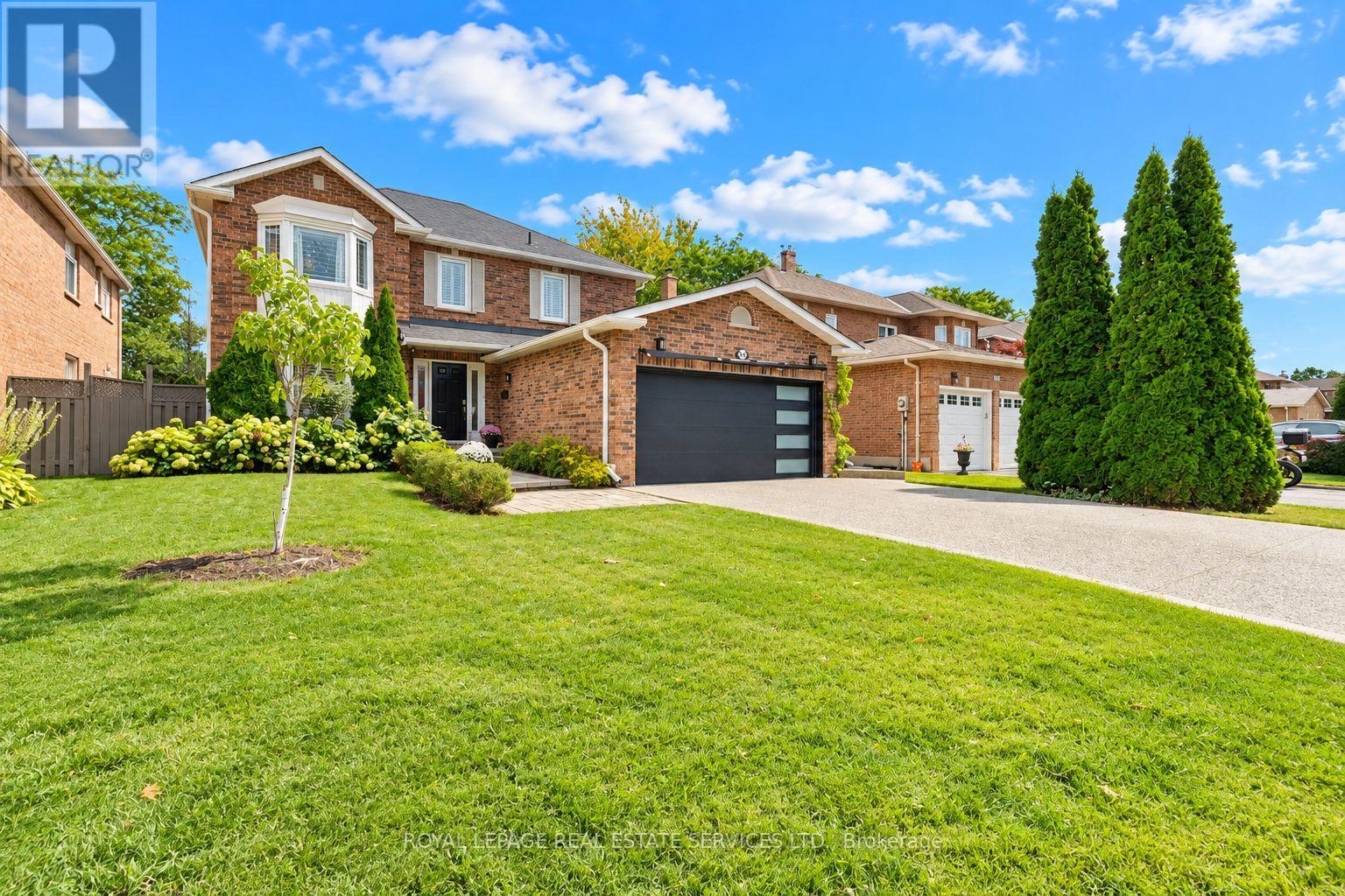 360 River Oaks Boulevard W, Oakville, Ontario  L6H 5E7 - Photo 4 - W13867092