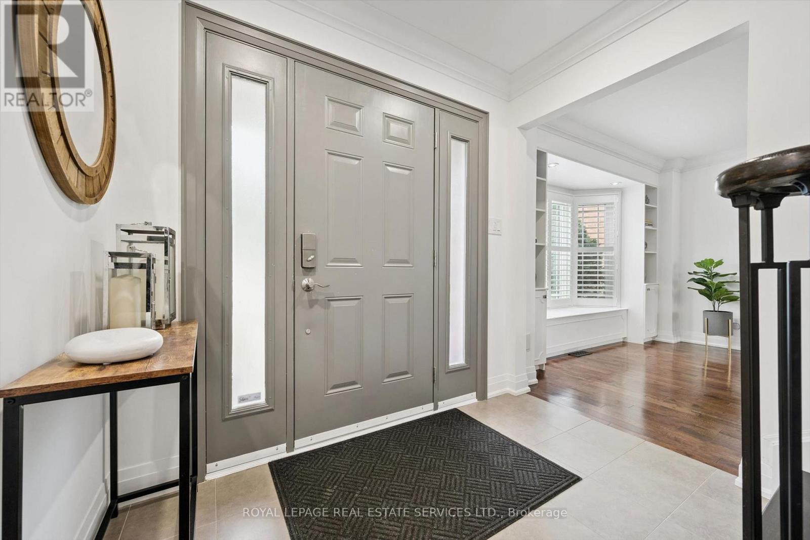 360 River Oaks Boulevard W, Oakville, Ontario  L6H 5E7 - Photo 6 - W13867092