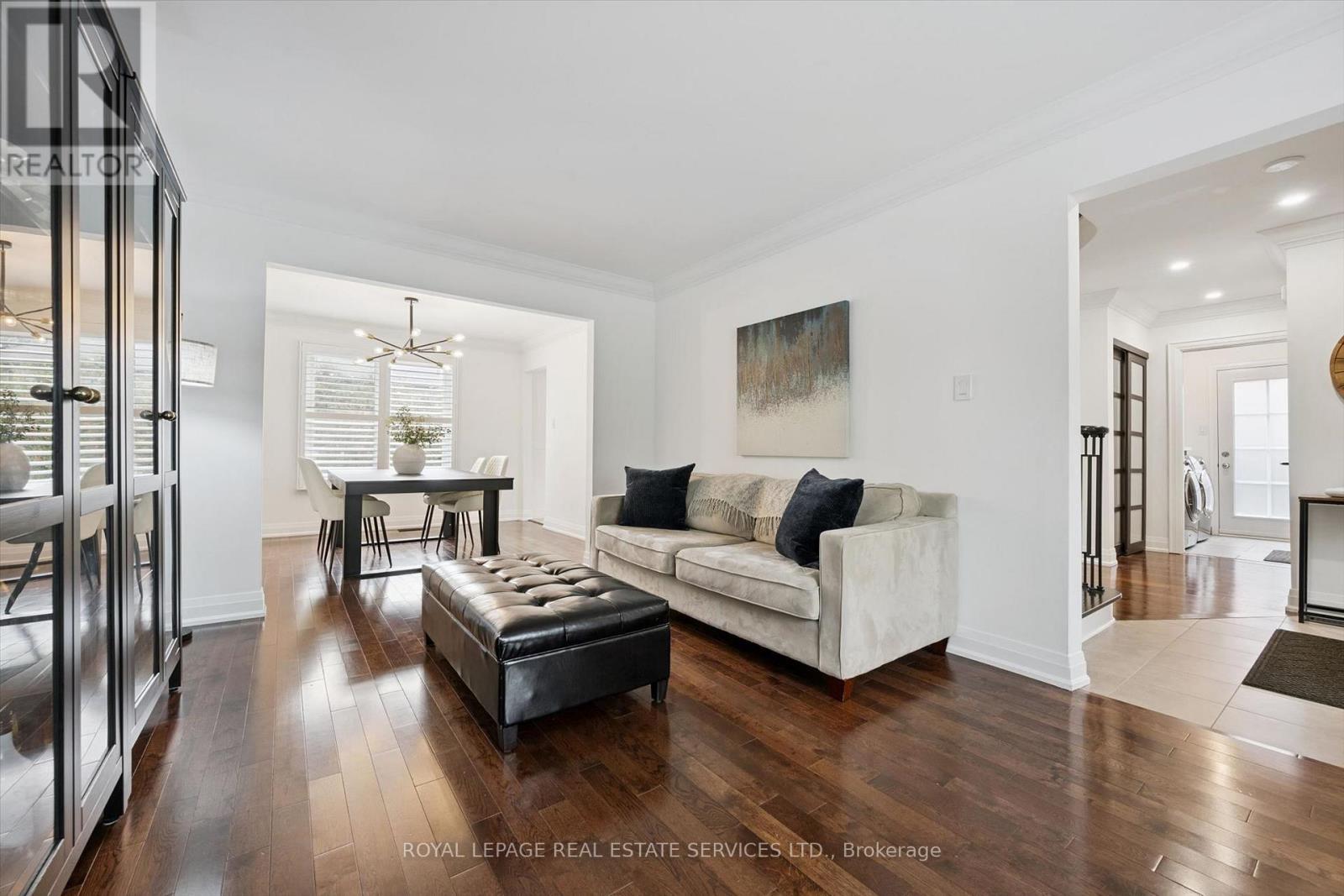 360 River Oaks Boulevard W, Oakville, Ontario  L6H 5E7 - Photo 9 - W13867092
