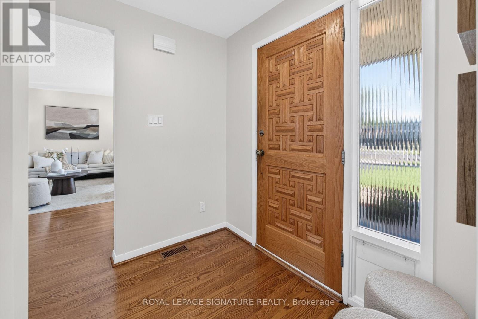 28 Candlewood Crescent, Toronto, Ontario  M3J 1G8 - Photo 3 - W13867130