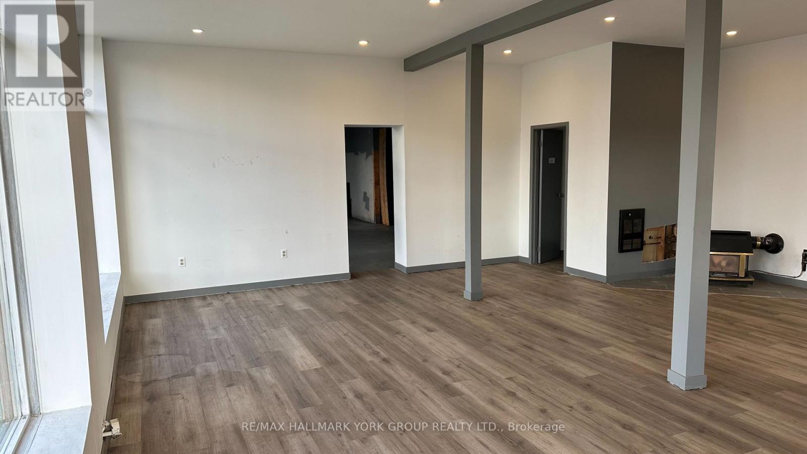 1-2 - 24707 Woodbine Avenue, Georgina, Ontario  L4P 3E9 - Photo 10 - N13863484