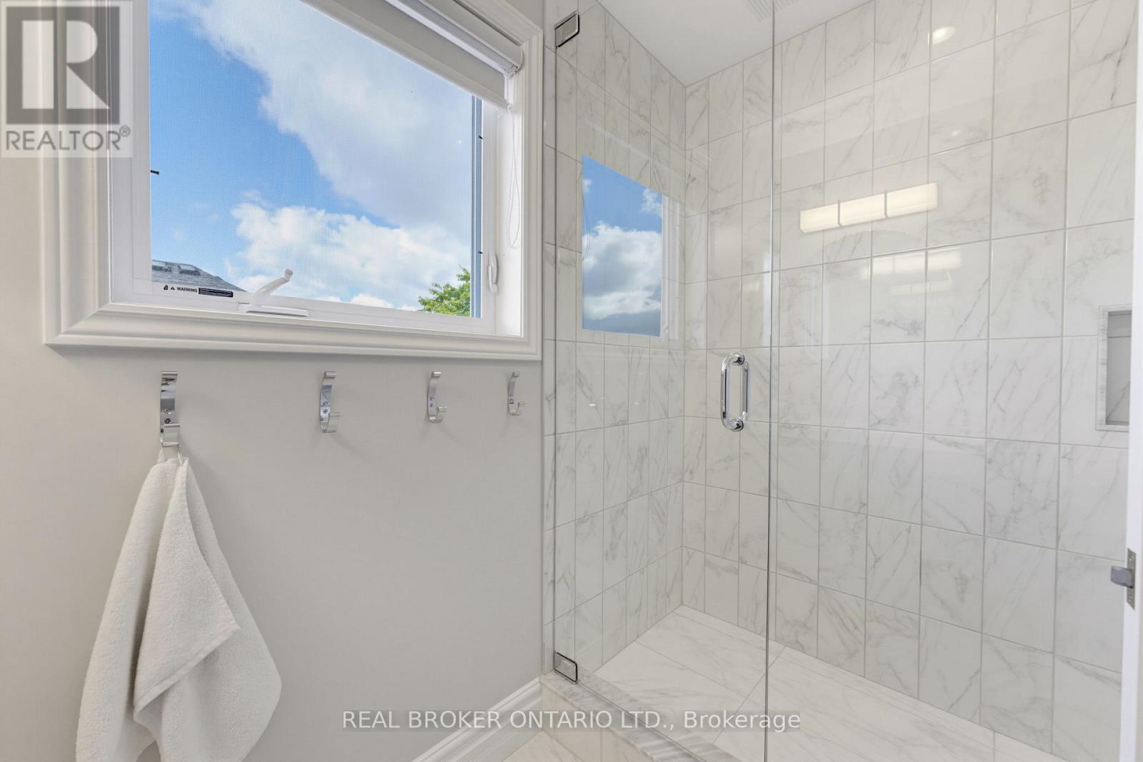 70 Deer Ridge Crescent, Kitchener, Ontario  N2P 2L2 - Photo 25 - X13867002