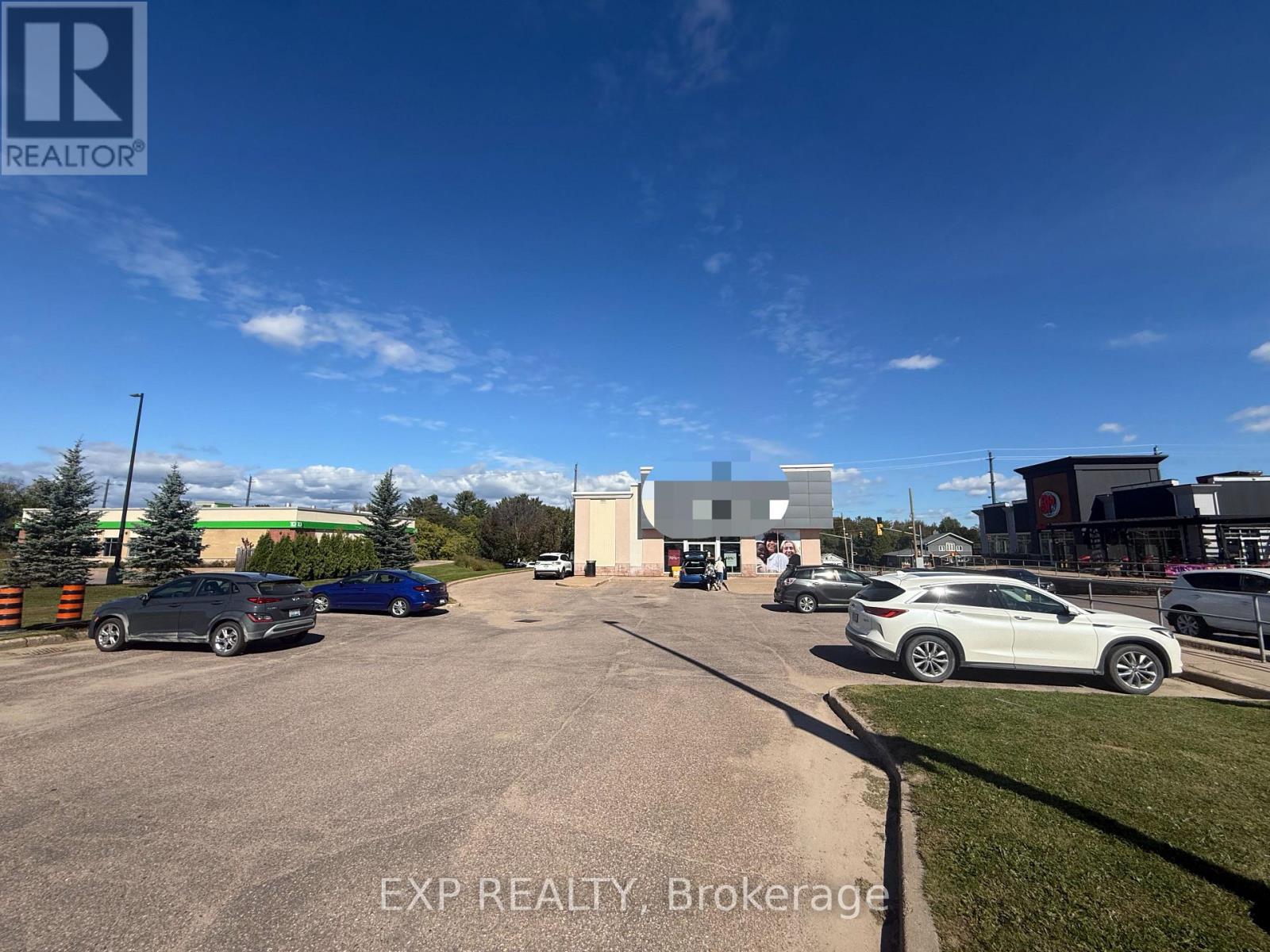 B&c - 1108 Pembroke Street E, Laurentian Valley, Ontario  K8A 7R5 - Photo 3 - X13867036