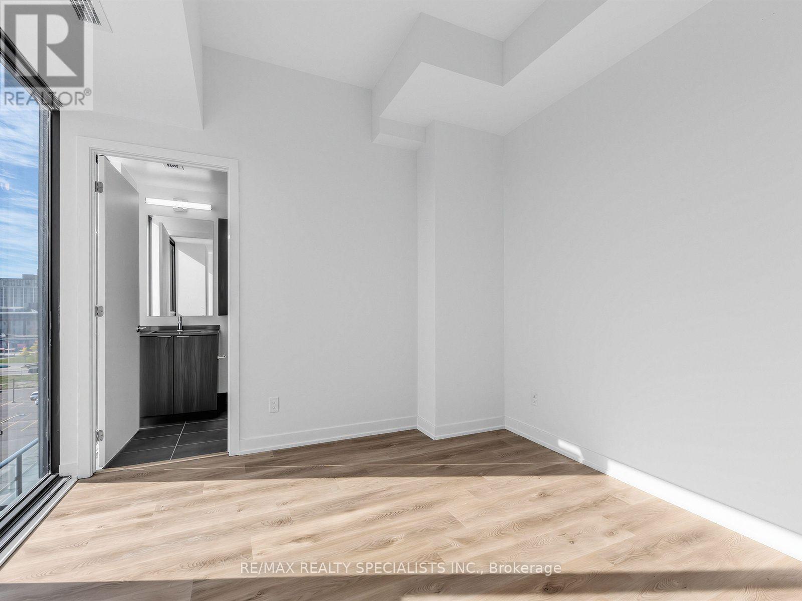 710 - 91 JOHN STREET