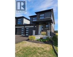 102 THACKERAY Way, Harriston, Ontario
