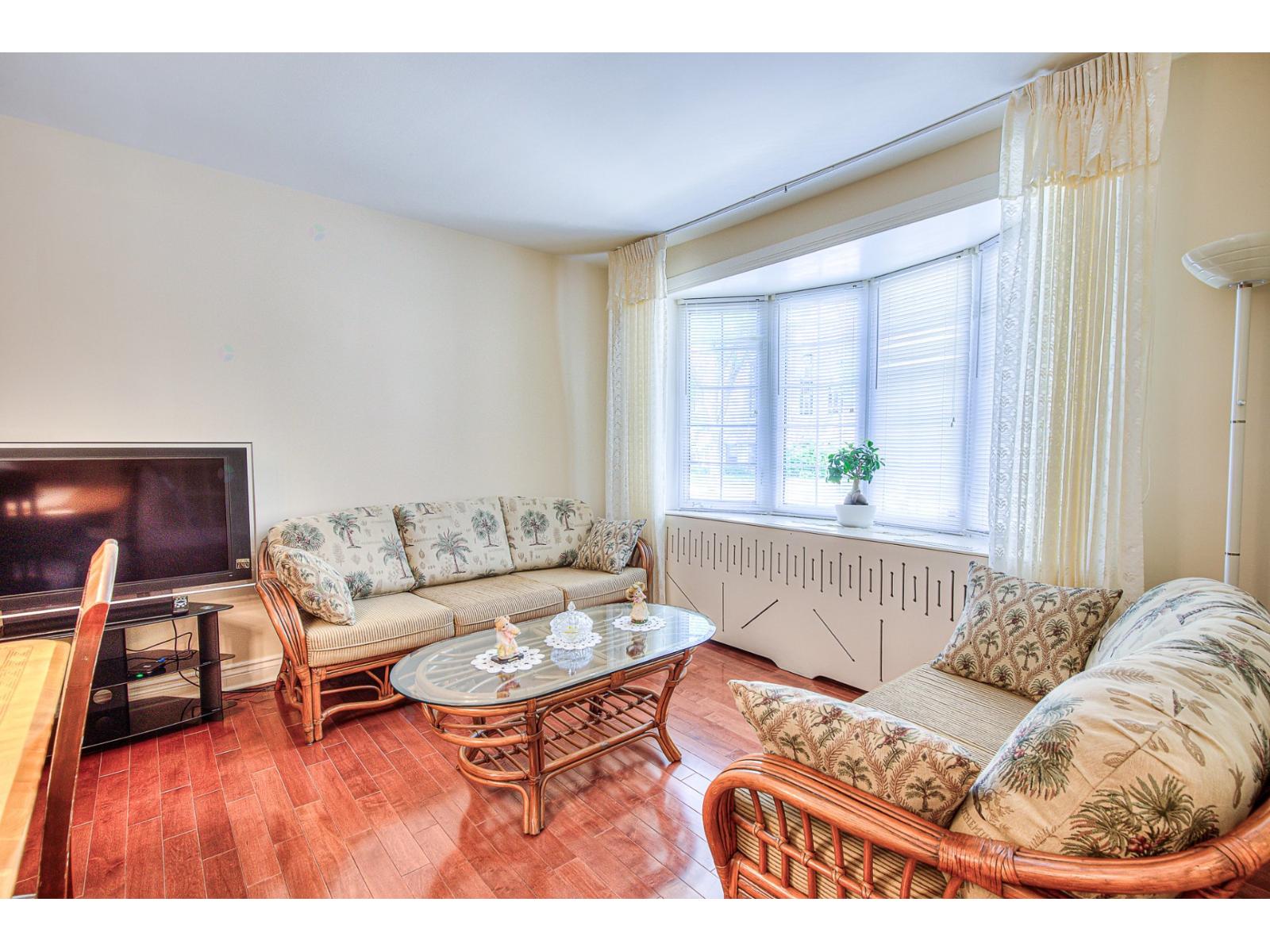 4682 Rue Bélanger Montréal (Rosemont/La Petite-Patrie) Quebec Canada H1T1C1 4
