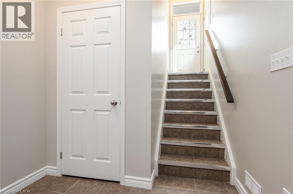 240 Westmeadow Drive Unit# 6a, Kitchener, Ontario  N2N 0A1 - Photo 10 - 40868856