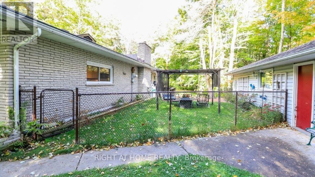 1602 County 92 Road, Springwater, Ontario  L0L 1P0 - Photo 36 - S13846106