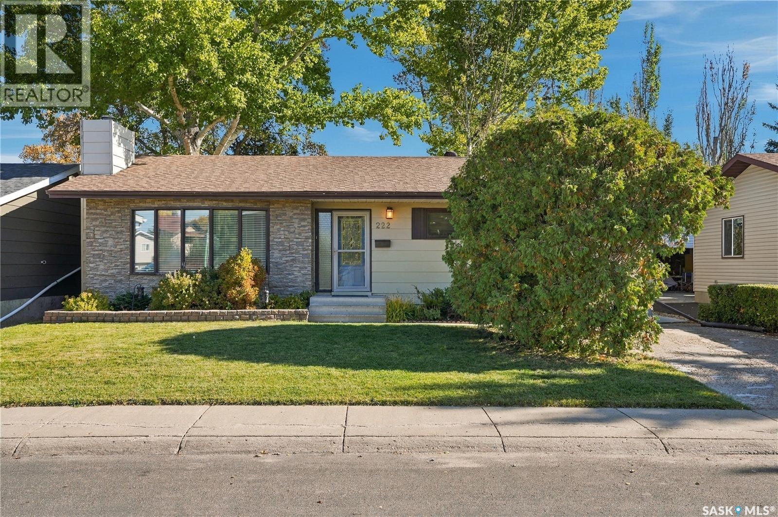 222 Smith ROAD, Saskatoon, Saskatchewan