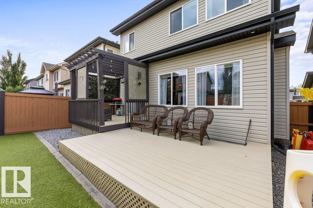 29 NEWGATE WY