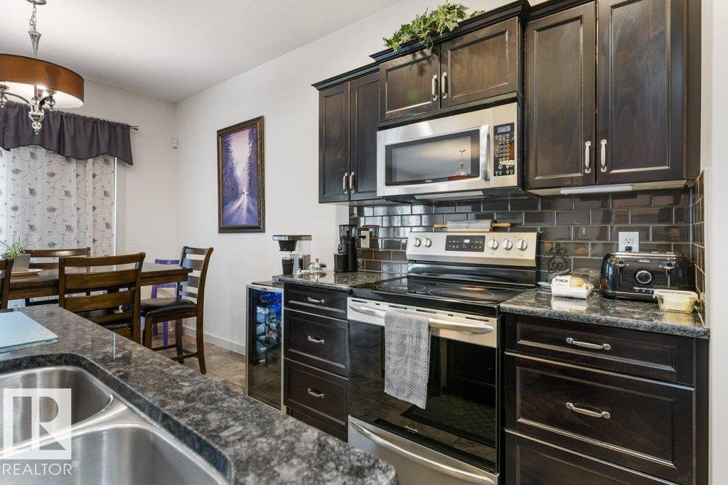 29 NEWGATE WY