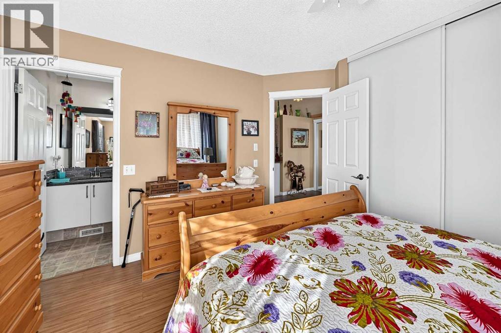 84 Tuscany Valley Drive NW, Calgary, Alberta  T3L 2E7 - Photo 23 - A2349659